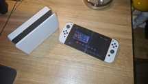 Nintendo Switch OLED + Controller + Case