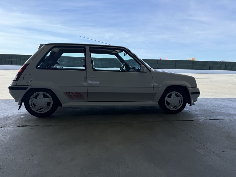 Renault 5 gt turbo