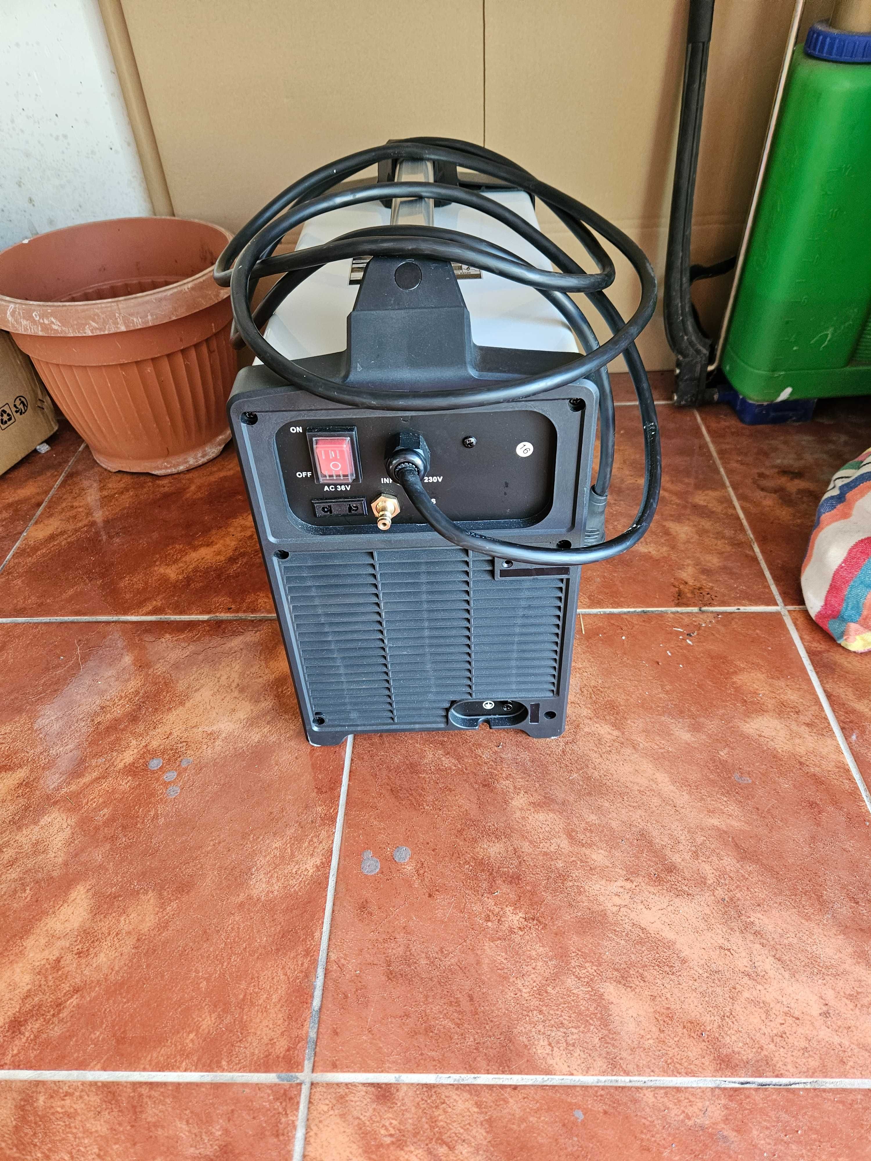 Spawarka inwerterowa Skandi Kraft MIG 215 MMA TIG SYNERGIA DUAL PLUS
