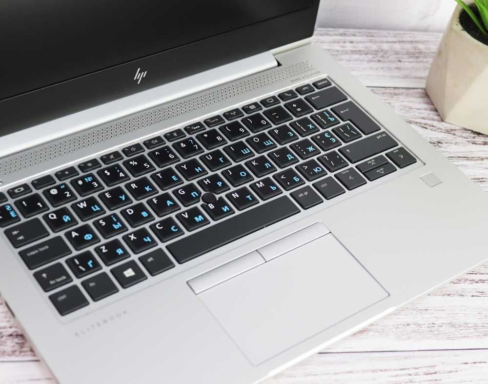 Ноутбук 13.3" HP EliteBook 830 G5 i5-8350U 8/256Gb SSD NVMe FullHD IPS