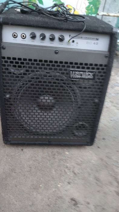 WARWICK BC40 - бас-комбо підсилювач