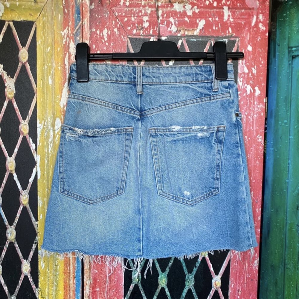 Niebieska damska spódniczka jeansowa Zara Authentic Denim By TRF [XS]