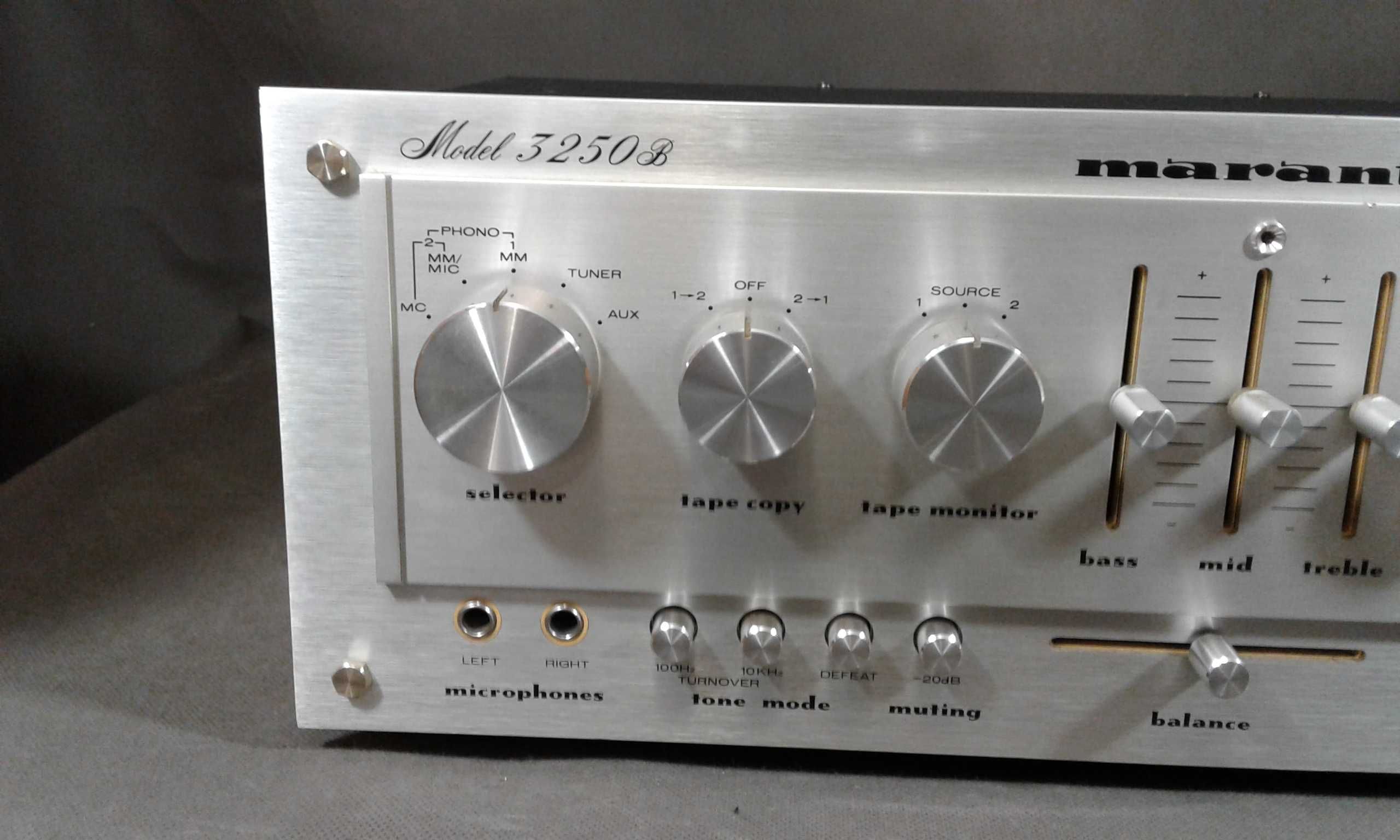 MARANTZ 3250B,przedwzmacniacz stereo vintage