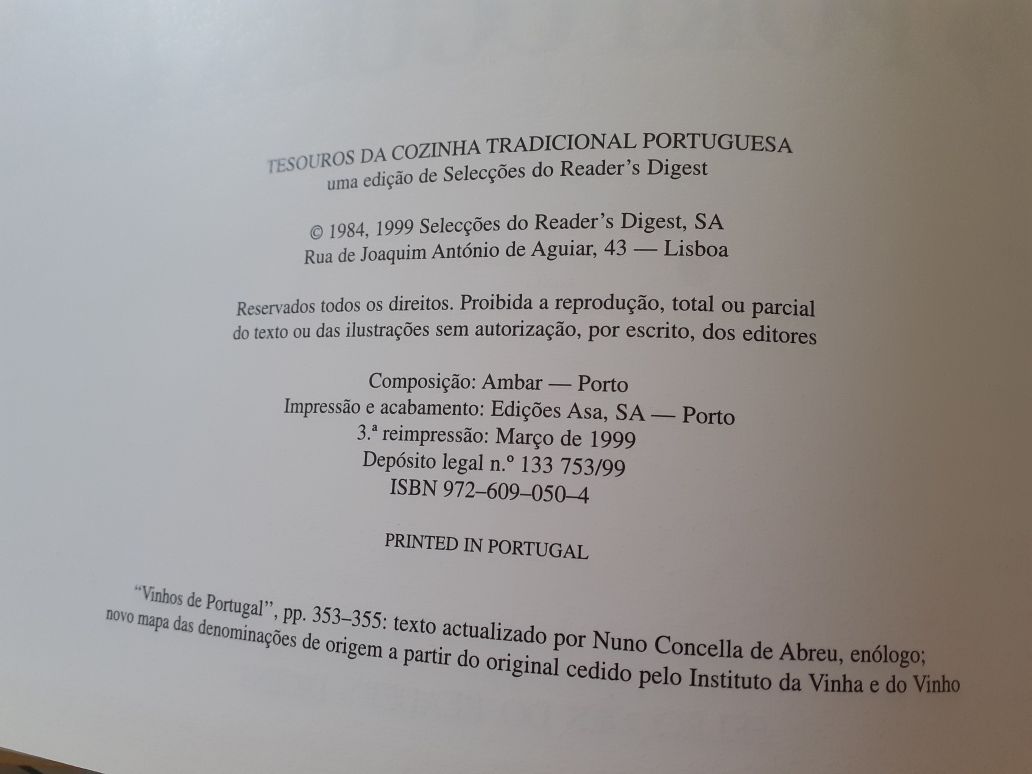 Livro "Tesouros da cozinha tradicional  portuguesa"