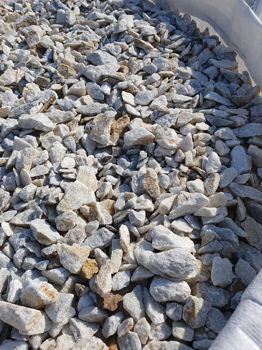 Kwarc Ivory piękne kamyki ogrodowe ozdobne kamienie ogród grys