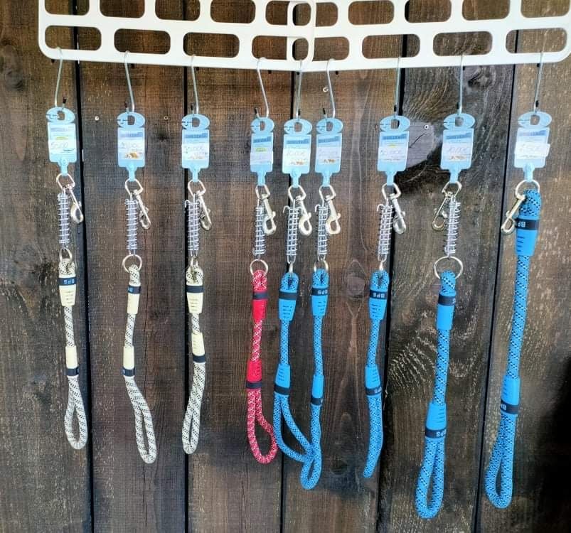Lote vários acessórios de animais
