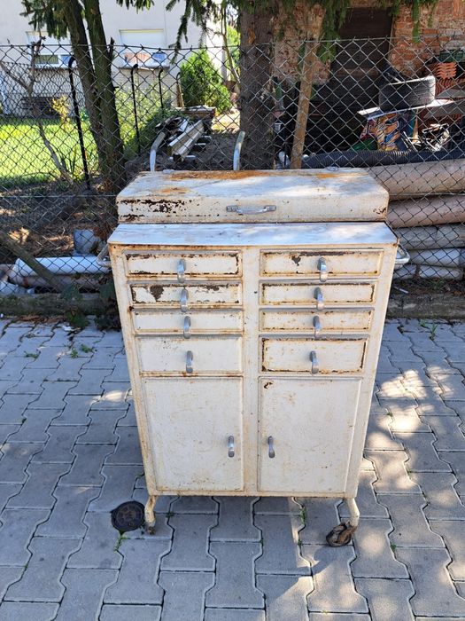 Szafka medyczna metalowa