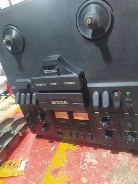 Бобінний магнітофонРостов102 Юпітер 203