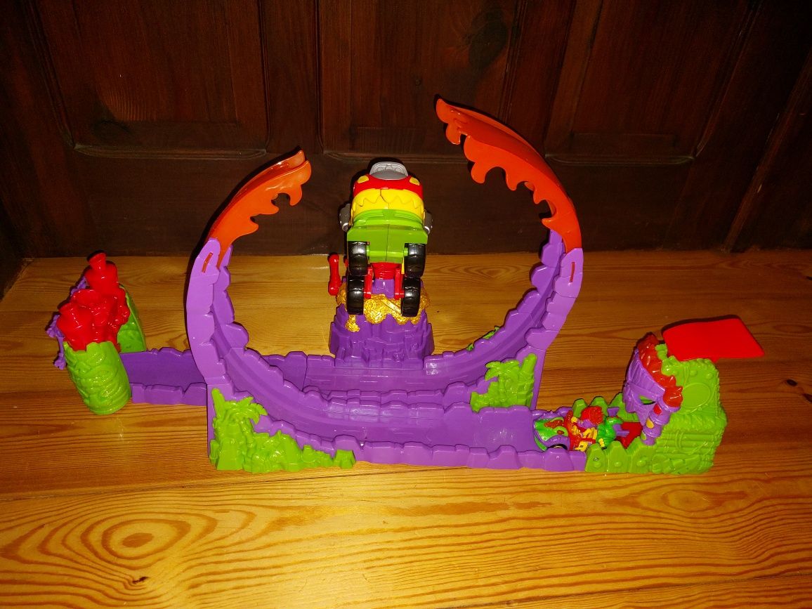 T-Racers Dragon Loop Zestaw z wyrzutnią Magic Box