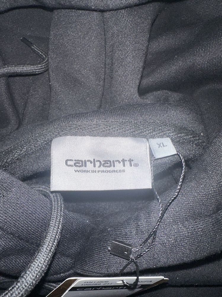 Sweat Carhartt nova