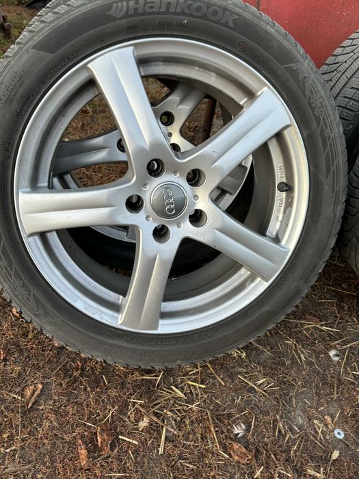 Sprzedam alufelgi wraz z oponami 235/45/17 Audi/Vw/GOLF
