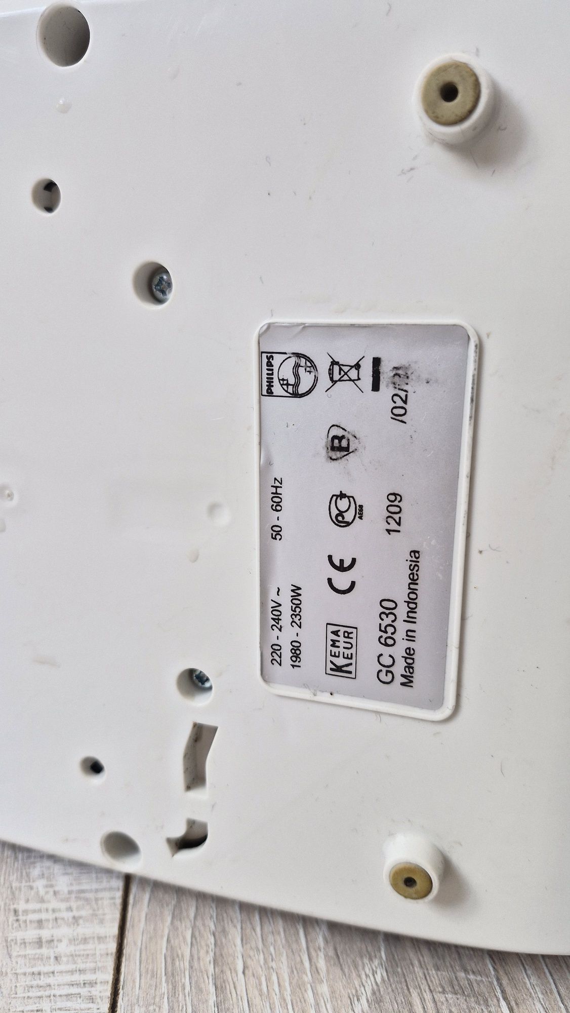 Праска парогенератор philips  GC6530