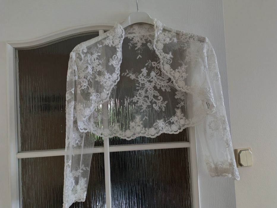 Haftowane bolerko do sukni ślubnej