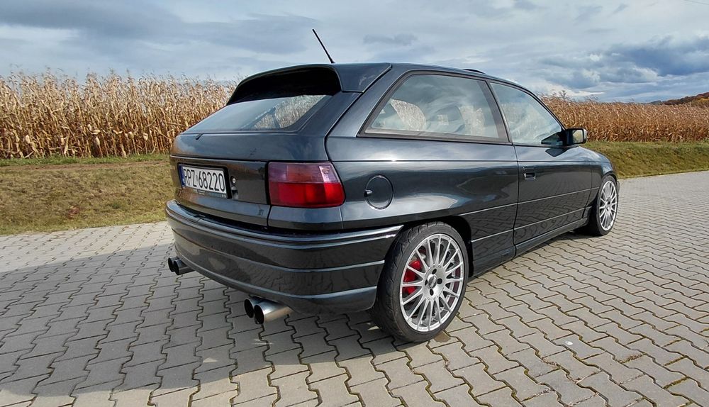 Opel Astra GSi 2.5 v6