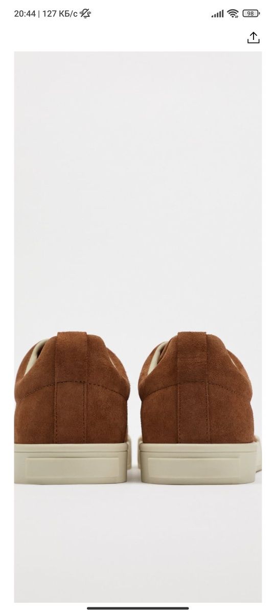 Новые кожаные кроссовки Zara
