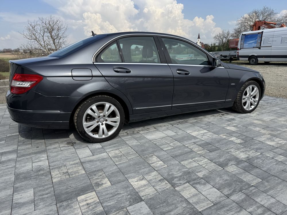 Mercedes W204 1.8CGi Automat Avantgarde