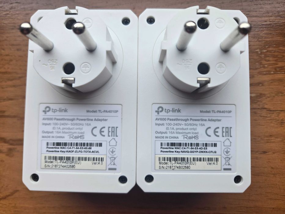 Zestaw nano transmiterów sieciowych TP-LINK TL-PA4010P KIT AV600