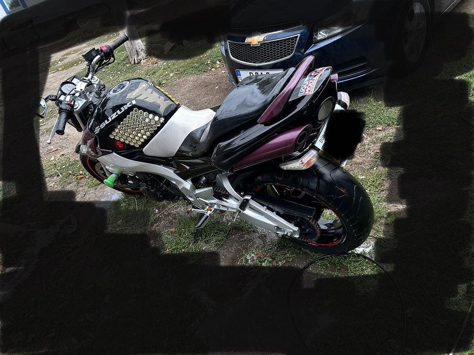 Мотоцикл Suzuki Gsr 600