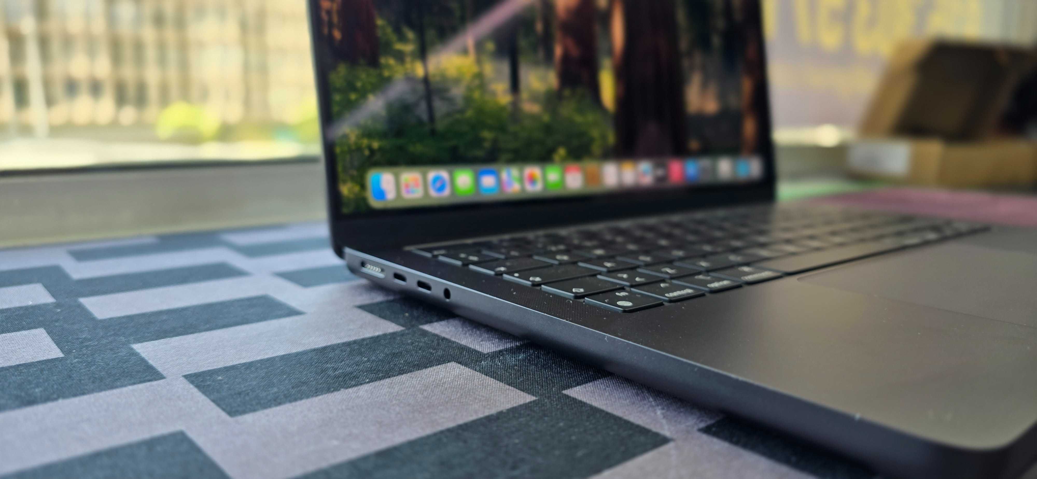 MacBook Pro "14" M4 | 16 GB| 512 GB SSD Portugues