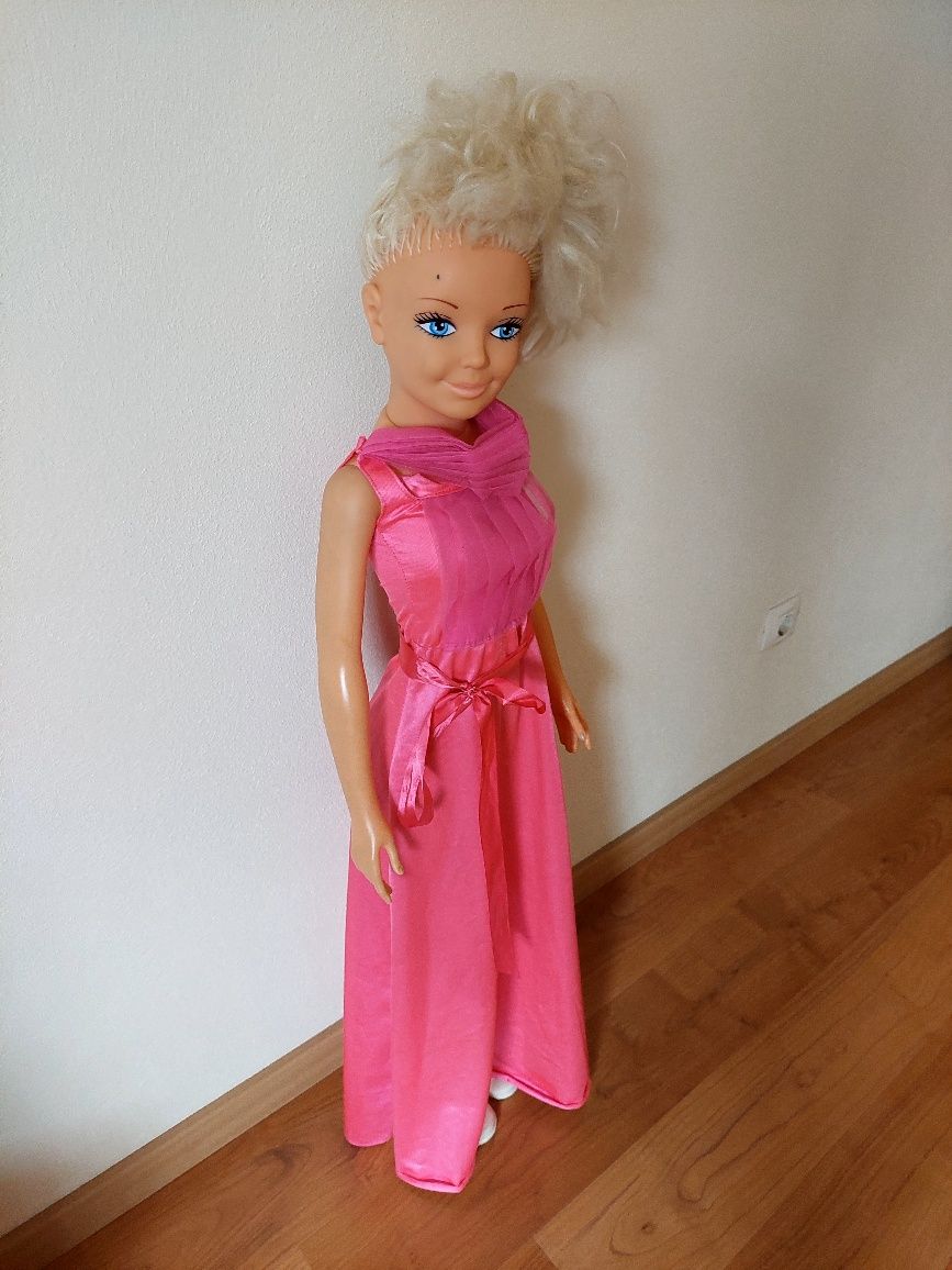 Boneca 1,10 cor rosa