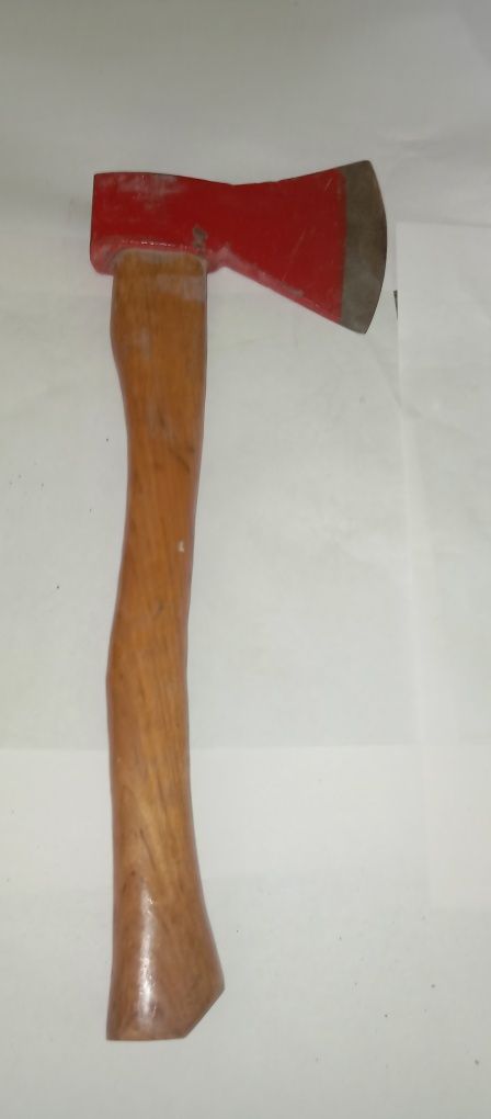 Siekiera długość 37cm.