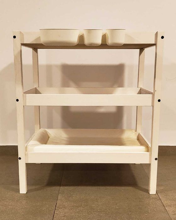 Trocador com Muda-Fraldas e Cestos