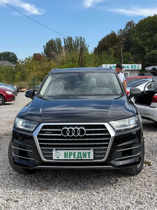 Продам Audi Q7 2017 рік можлива розстрочка,кредит!