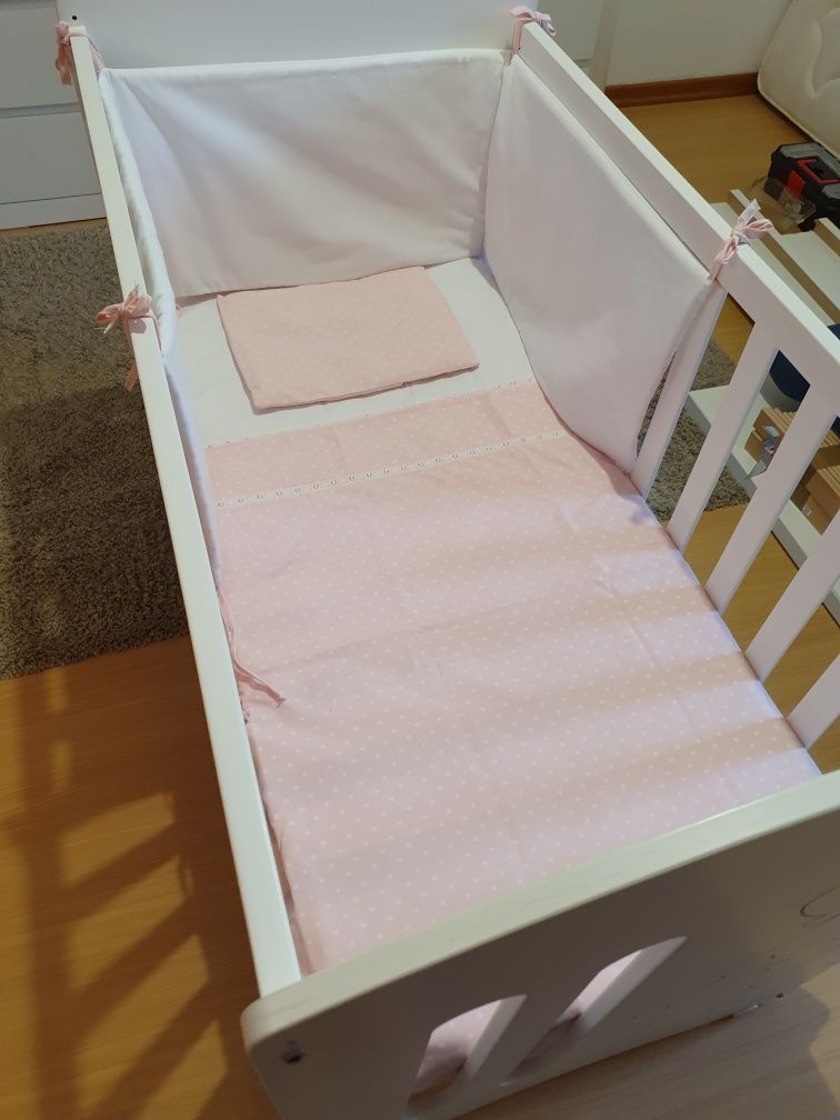 Vendo edredon, resguardo e fronha para berço de bebe