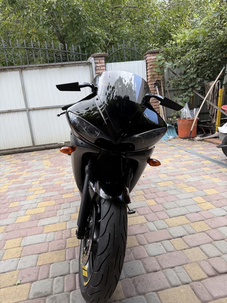 Yamaha R6 2005 року yoshimura оригинал