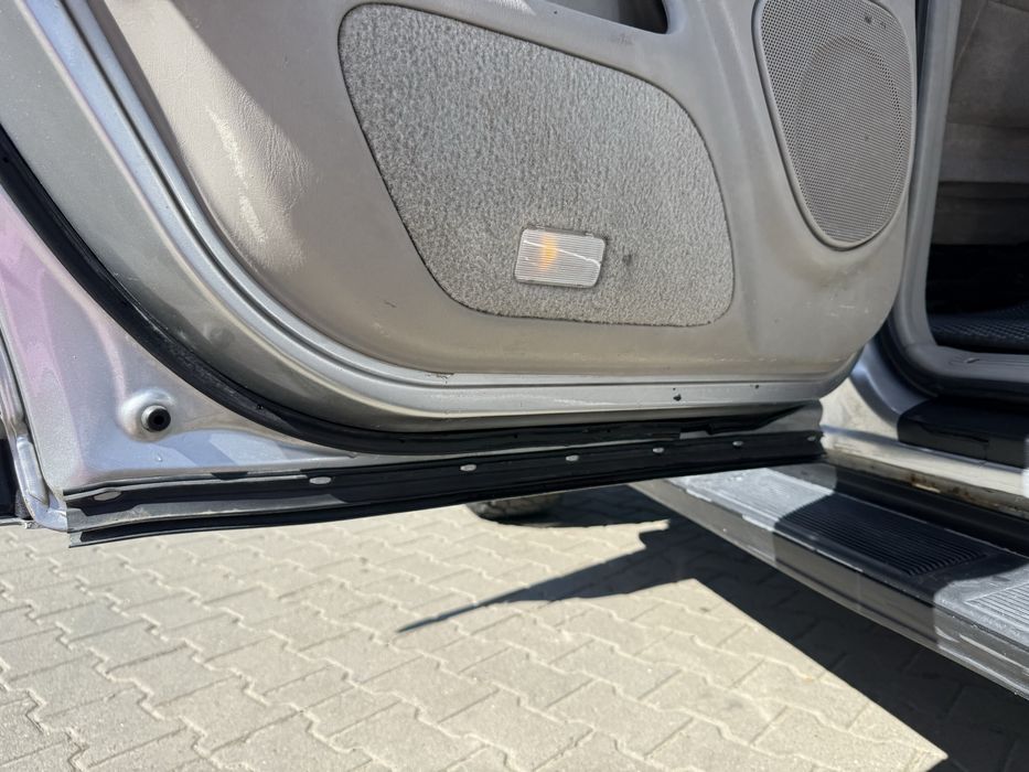 TOYOTA SEQUOIA  у відміному стані як зовні так і технічно.