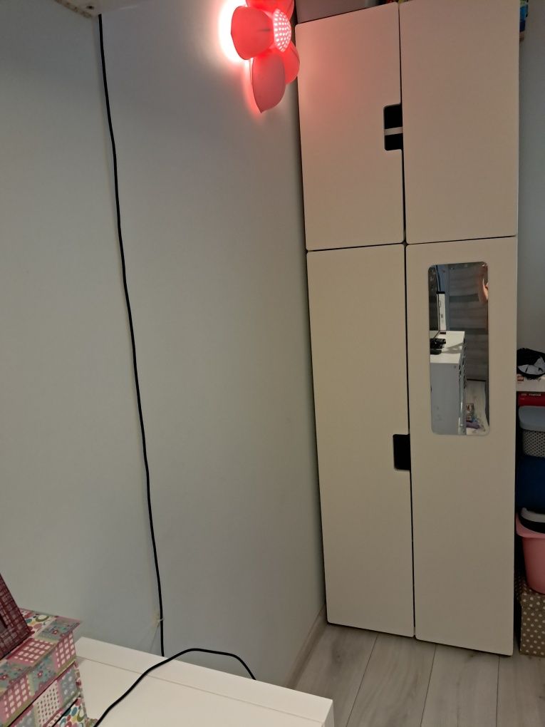 Szafa biała ikea stuva