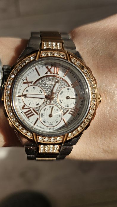 Наручные женские часы Guess оригинал