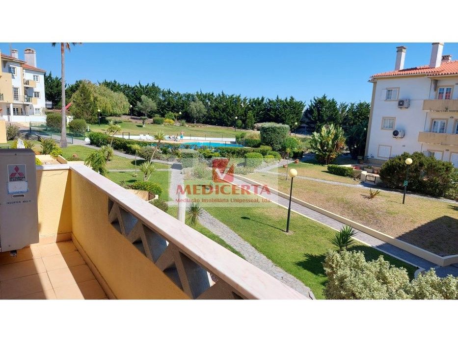 Beloura - T4 - c/ 2 Suites - Condomínio com piscina