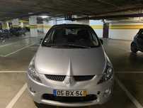 Mitsubishi Grandis 2.0 DID em bom estado