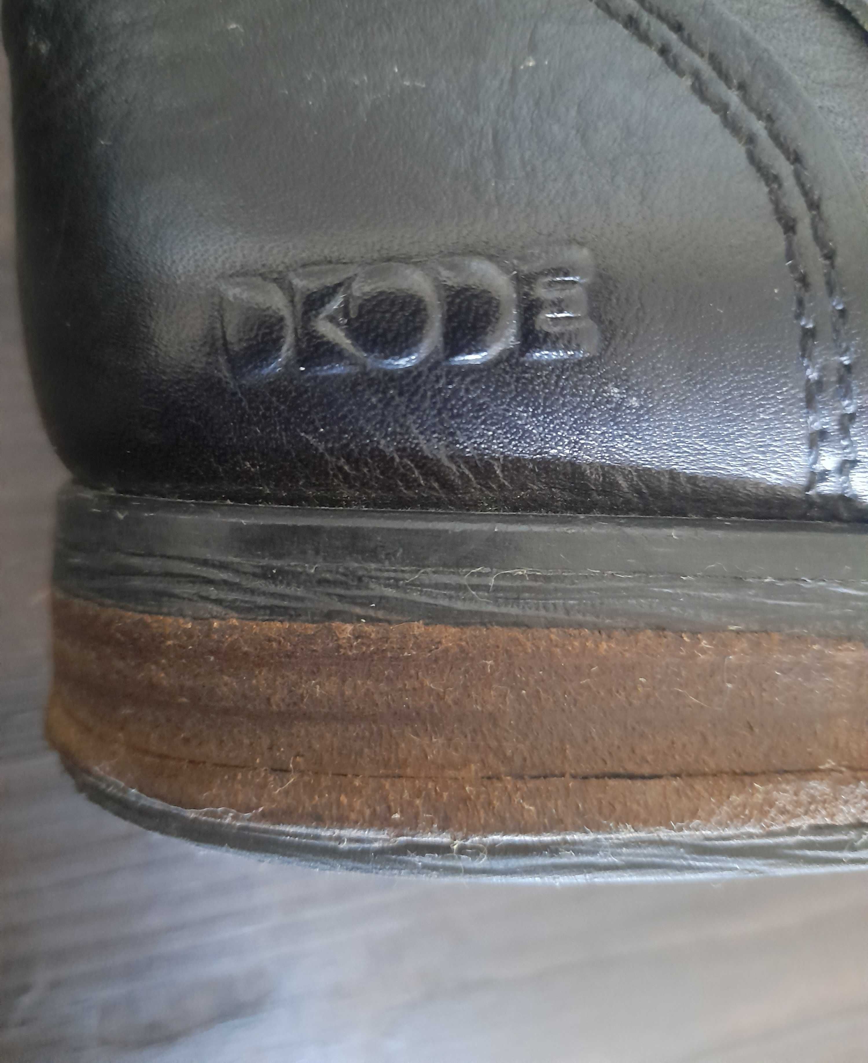 Botas de pele Dkode 38