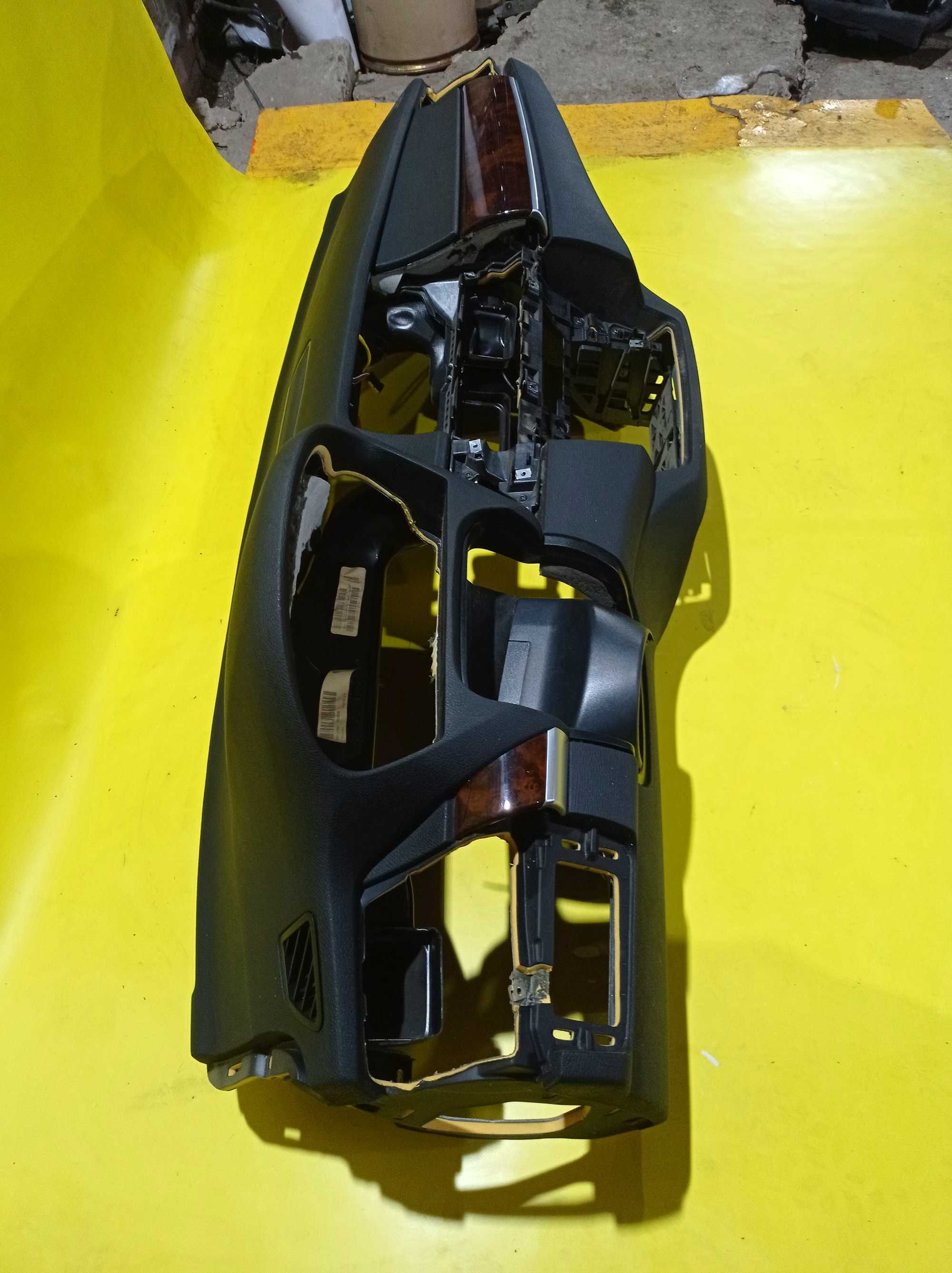 Торпеда BMW X5 E70 Передняя панель БМВ Х5 Е70 Торпедо передня