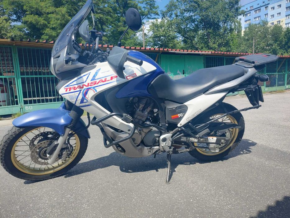 Honda Transalp XL700V