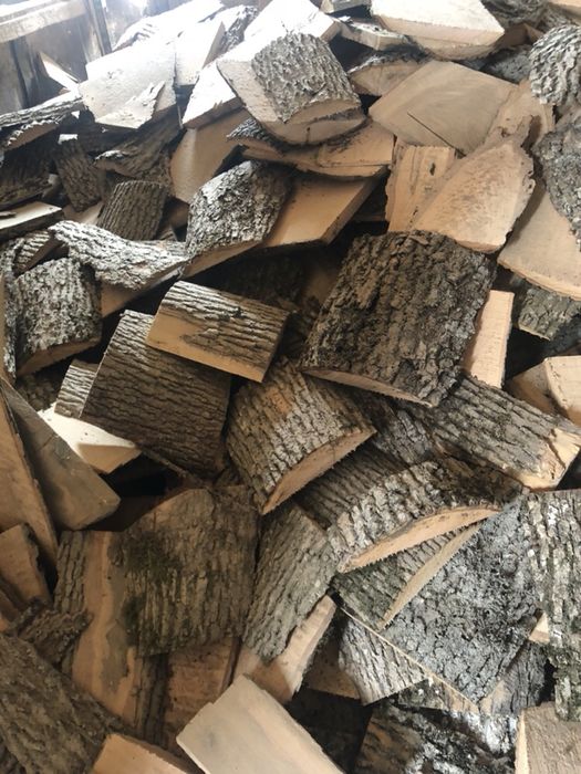 Дрова дуб-колотый+метровки. Ясень от400грн складометр р-н пив.завода
