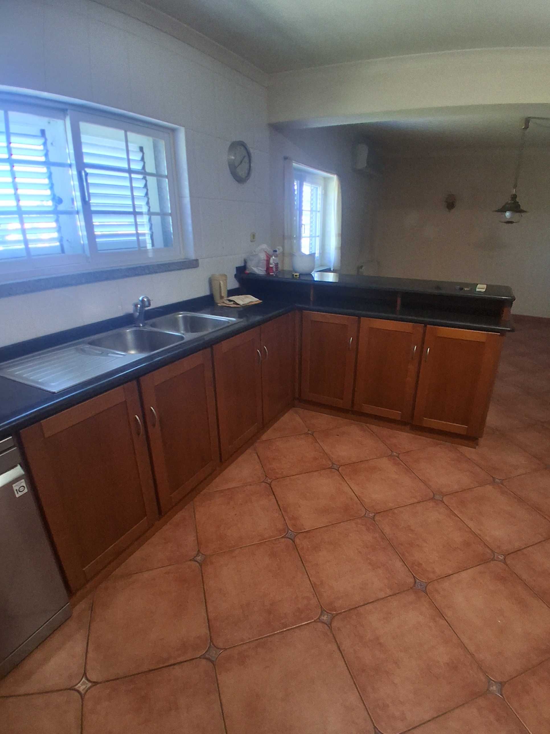 Móvéis cozinha madeira