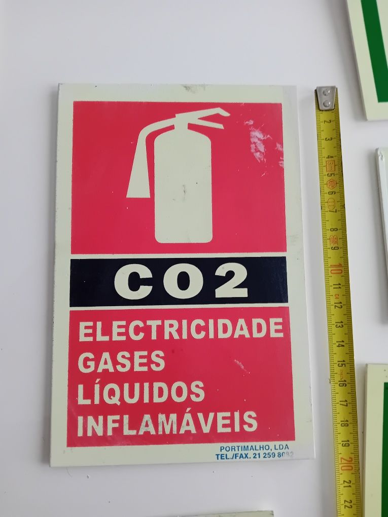 Sinalização emergência, placas resopal fluorcentes