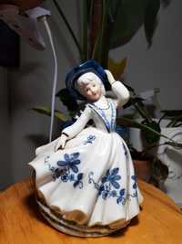 Figurka porcelanowa dama w sukni