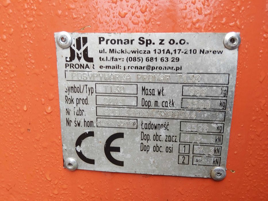 Piaskarka drogowa-Rozsiewacz Pronar T130