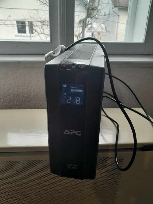 APS Back-UPS Pro 900