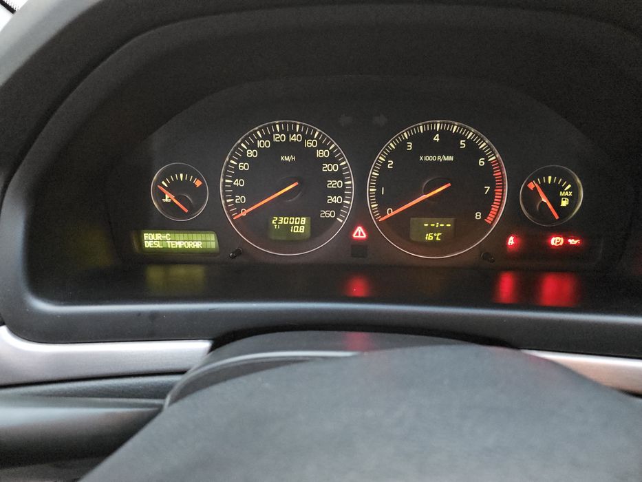 Volvo S80 2.5T GPL 210cv