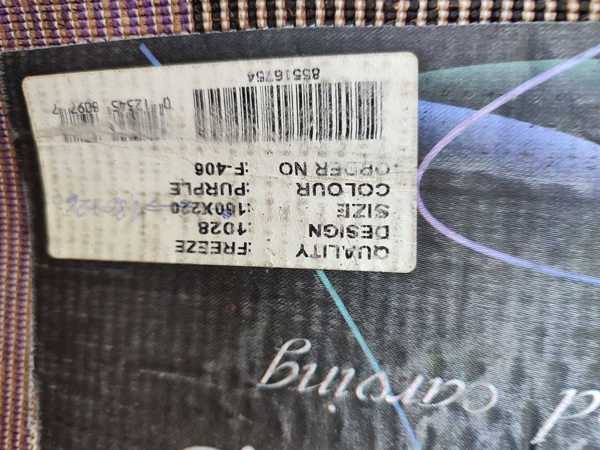 Śliczny dywan Firenze czarno - fioletowy 160x220