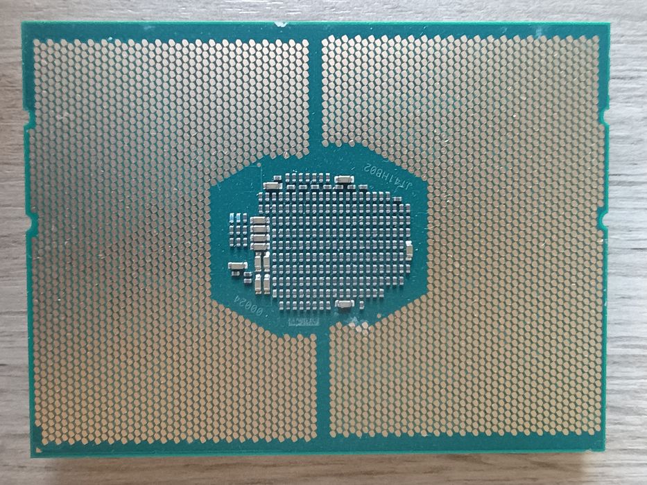 Intel® Xeon® Silver 4208 Processor
11M Cache, 2.10 GHz
