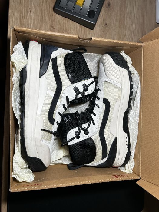 Зимове взуття Vans Ultrarange Exo Hi Mte-2 (26.5 см) оригінал