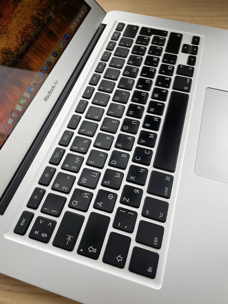 MacBook Air 13. 2017р. 8/128gb. Silver