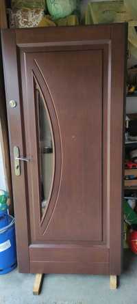 drewniane drzwi zewnętrzne  207x103