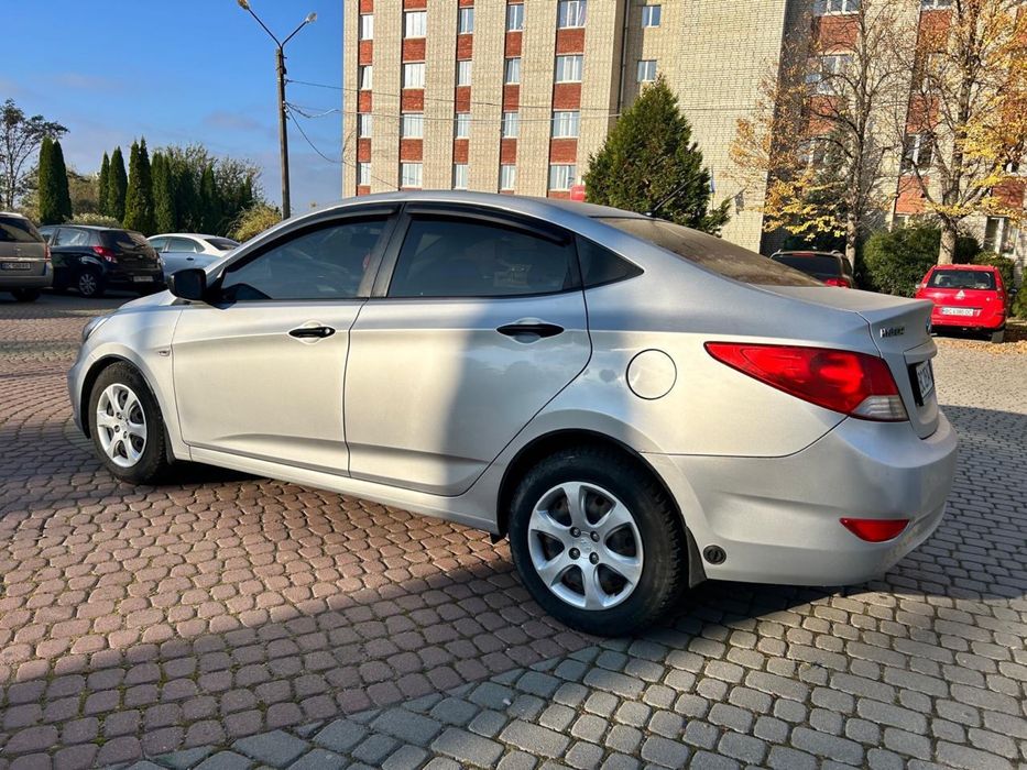 Оренда авто Львів. Hyundai Accent 1.4